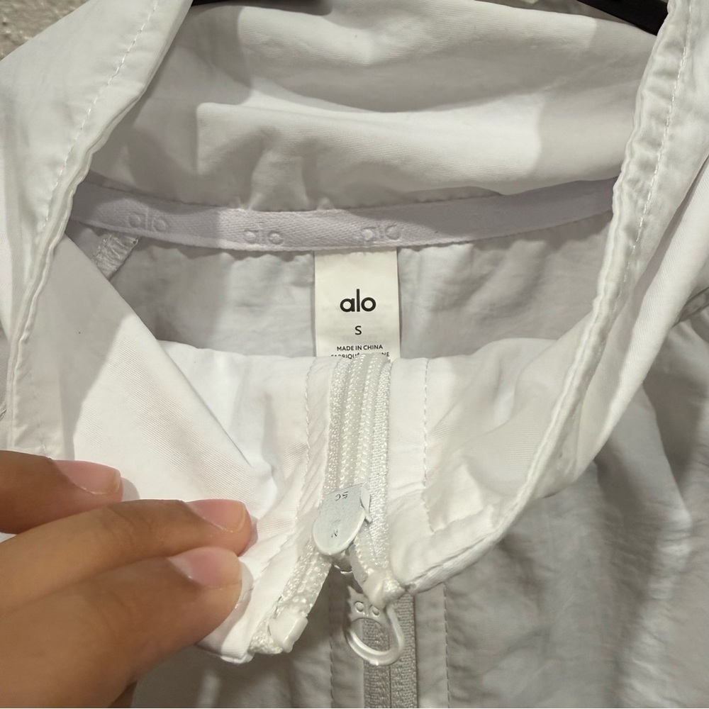 Alo Cropped 1/4 Zip Alumni Pullover set with shorts size small - Picture 5 of 7